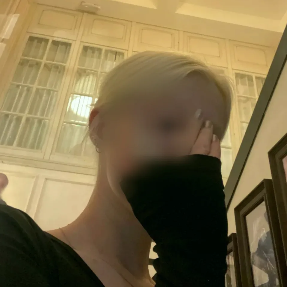 Anniina, 24